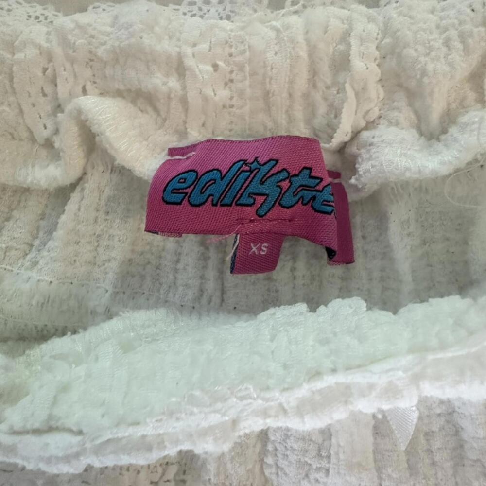 NWOT Edikted Lucy Ruffled Lace Shorts Sz XS - Picture 8 of 10